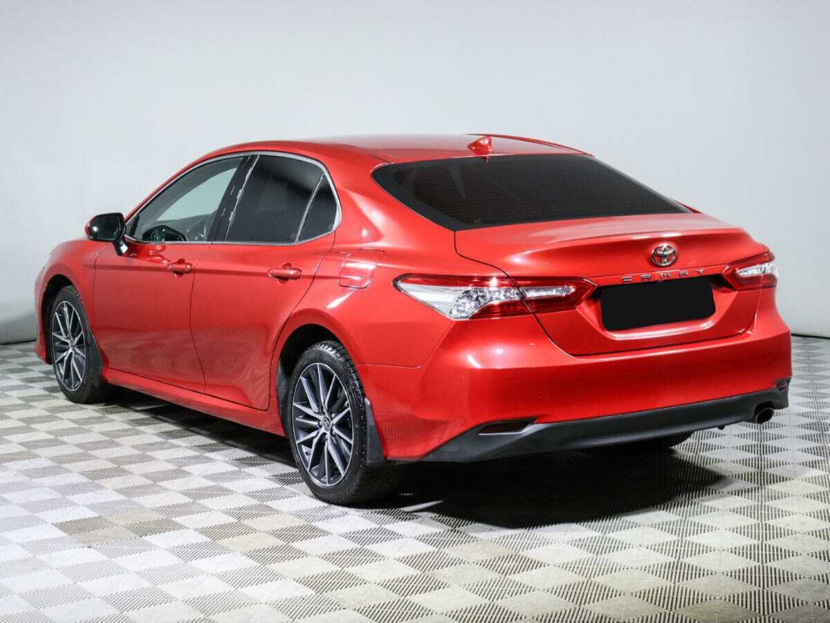 Toyota Camry с пробегом — 2021 год. Фото: #5