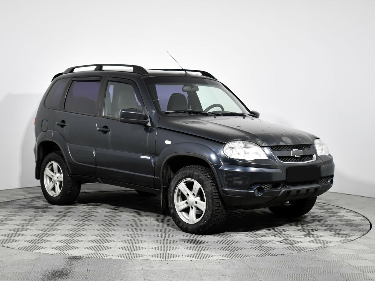 Chevrolet Niva с пробегом — 2013 год. Фото: #2