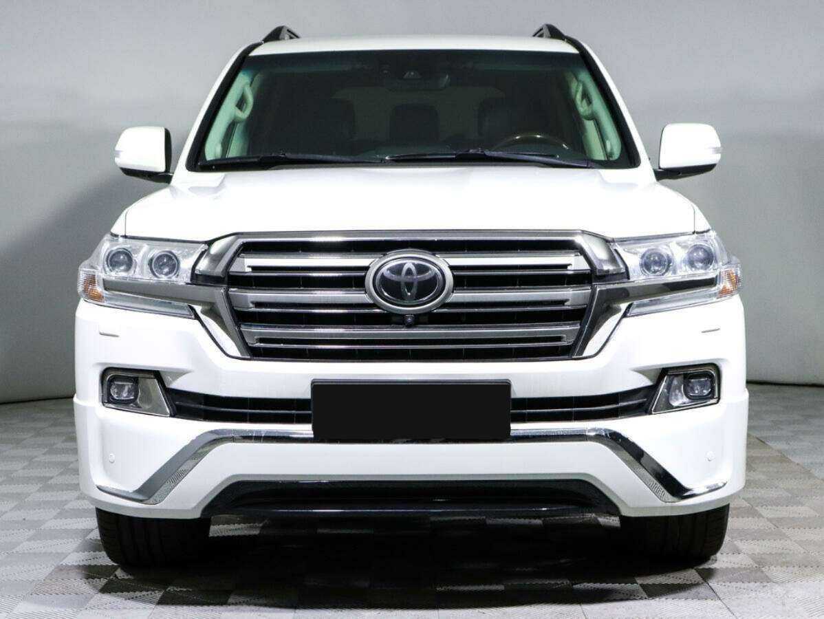 Toyota Land Cruiser с пробегом — 2016 год. Фото: #1