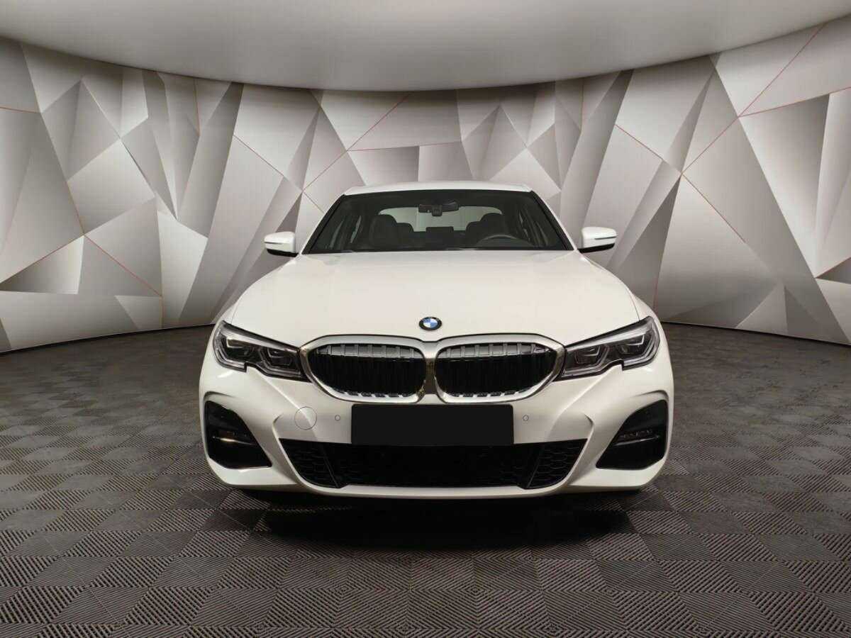 BMW 3 серии с пробегом — 2020 год. Фото: #6