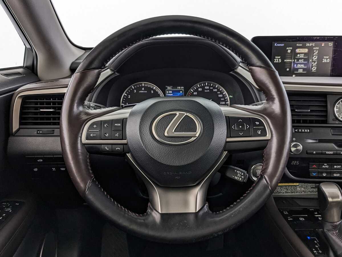 Lexus RX с пробегом — 2016 год. Фото: #16