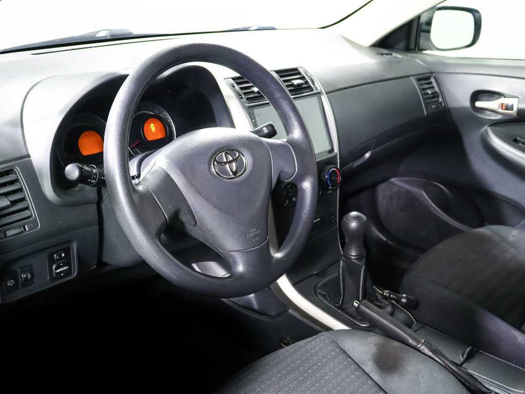 Toyota Corolla с пробегом — 2007 год. Фото: #13