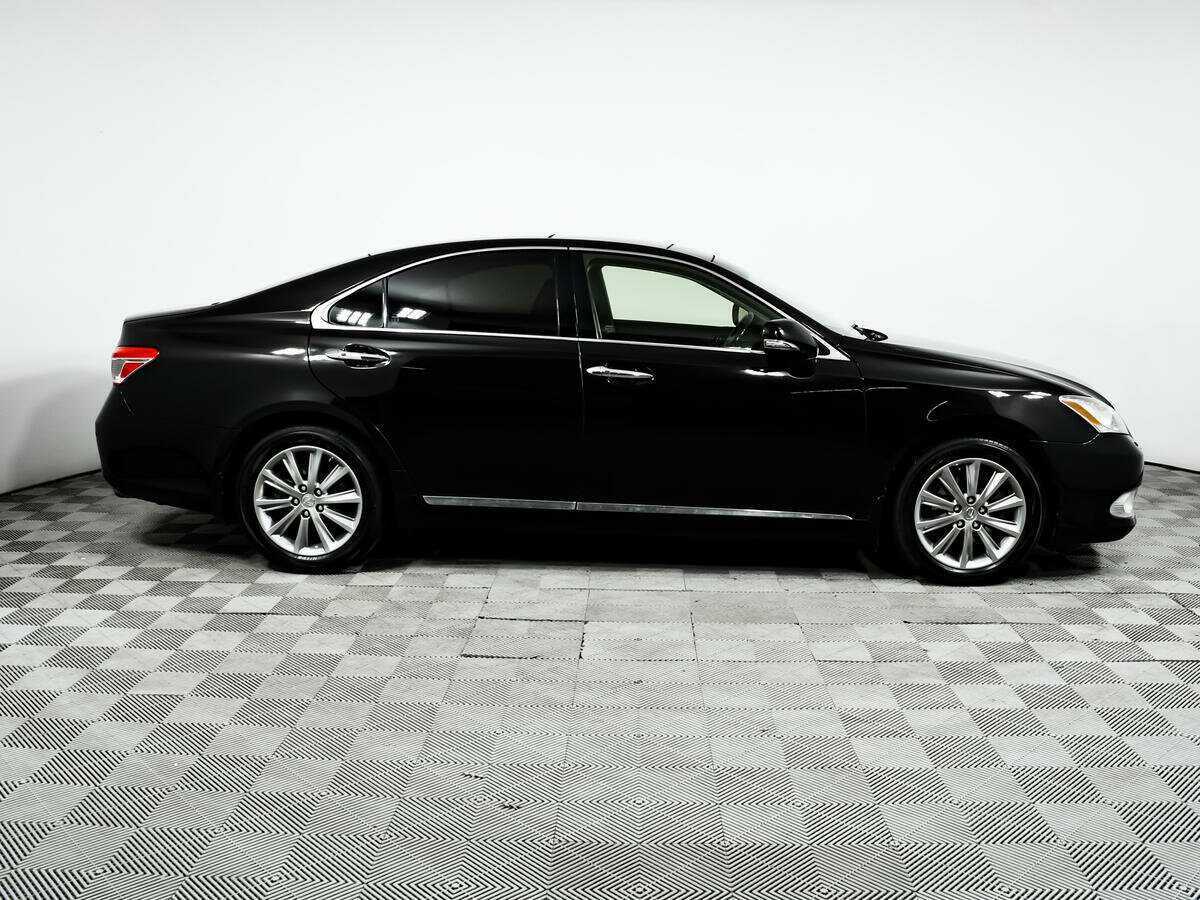 Lexus ES с пробегом — 2012 год. Фото: #3