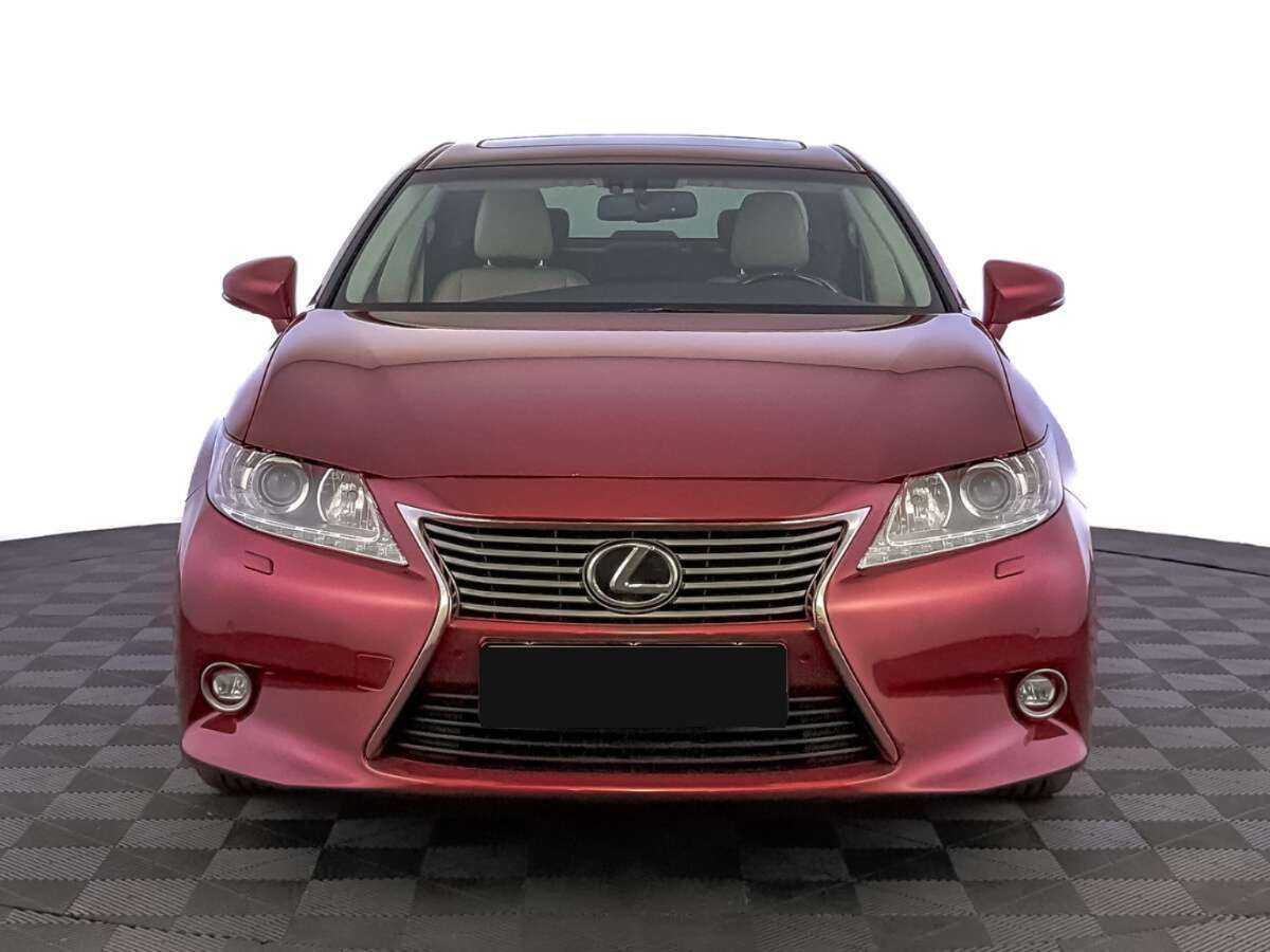Lexus ES с пробегом — 2013 год. Фото: #1