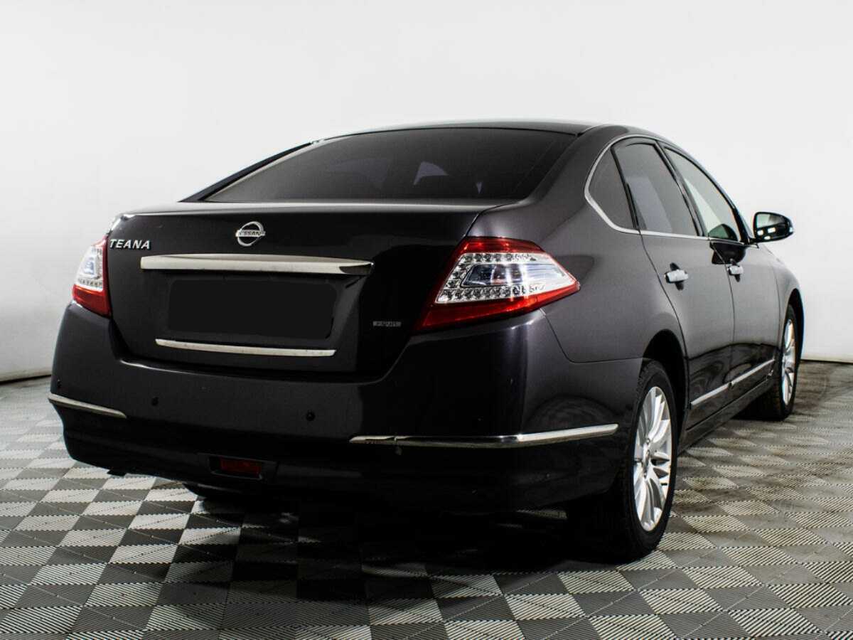 Nissan Teana с пробегом — 2011 год. Фото: #3