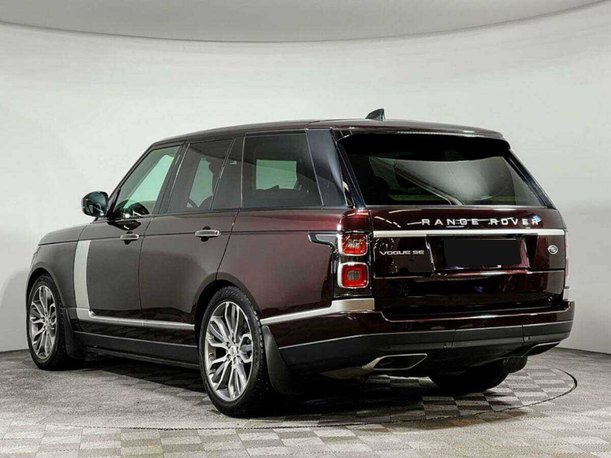 Land Rover Range Rover с пробегом — 2018 год. Фото: #6