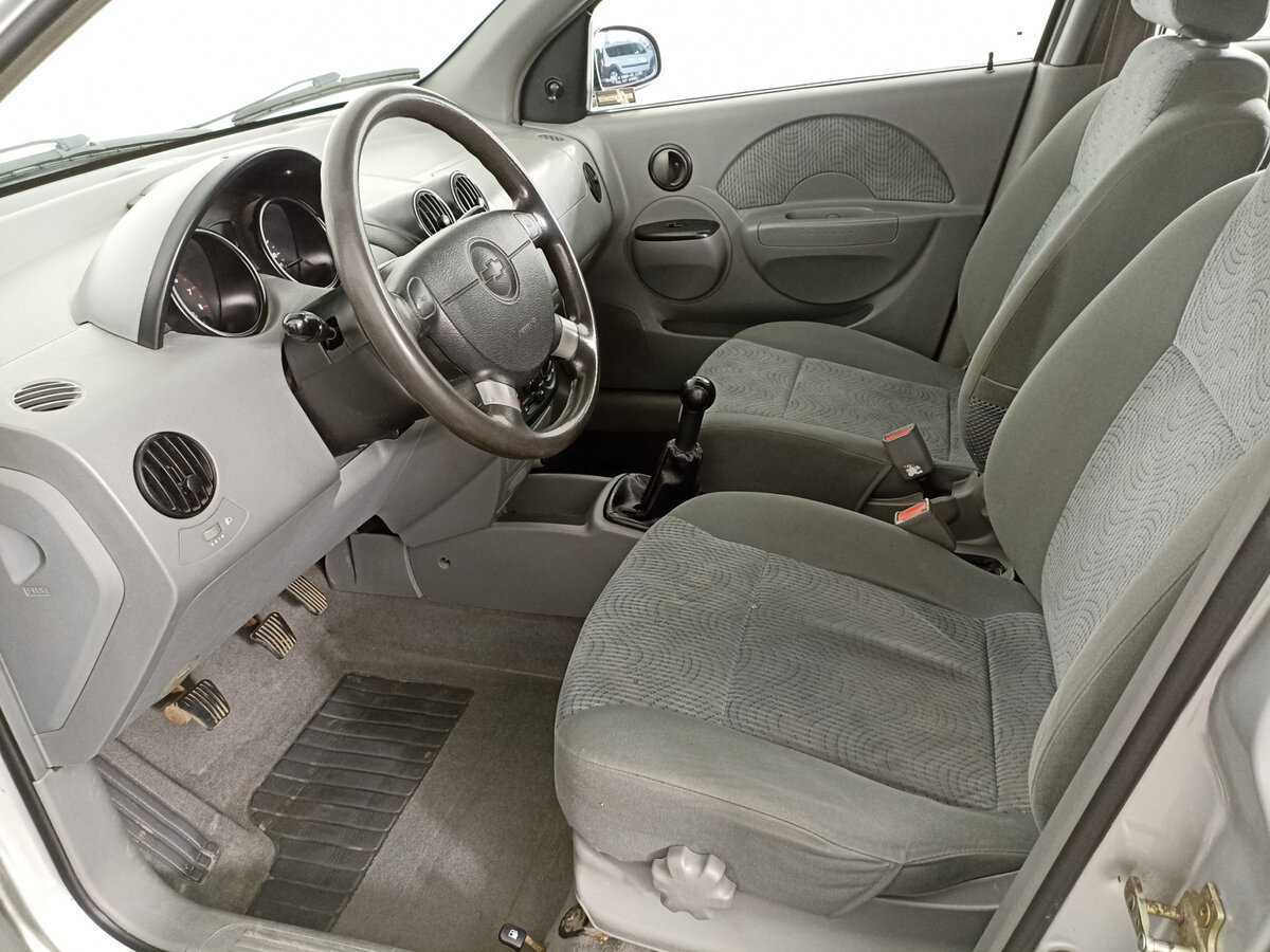 Chevrolet Aveo с пробегом — 2004 год. Фото: #13