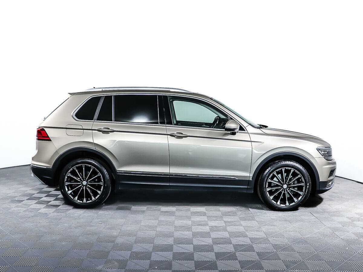 Volkswagen Tiguan с пробегом — 2017 год. Фото: #3