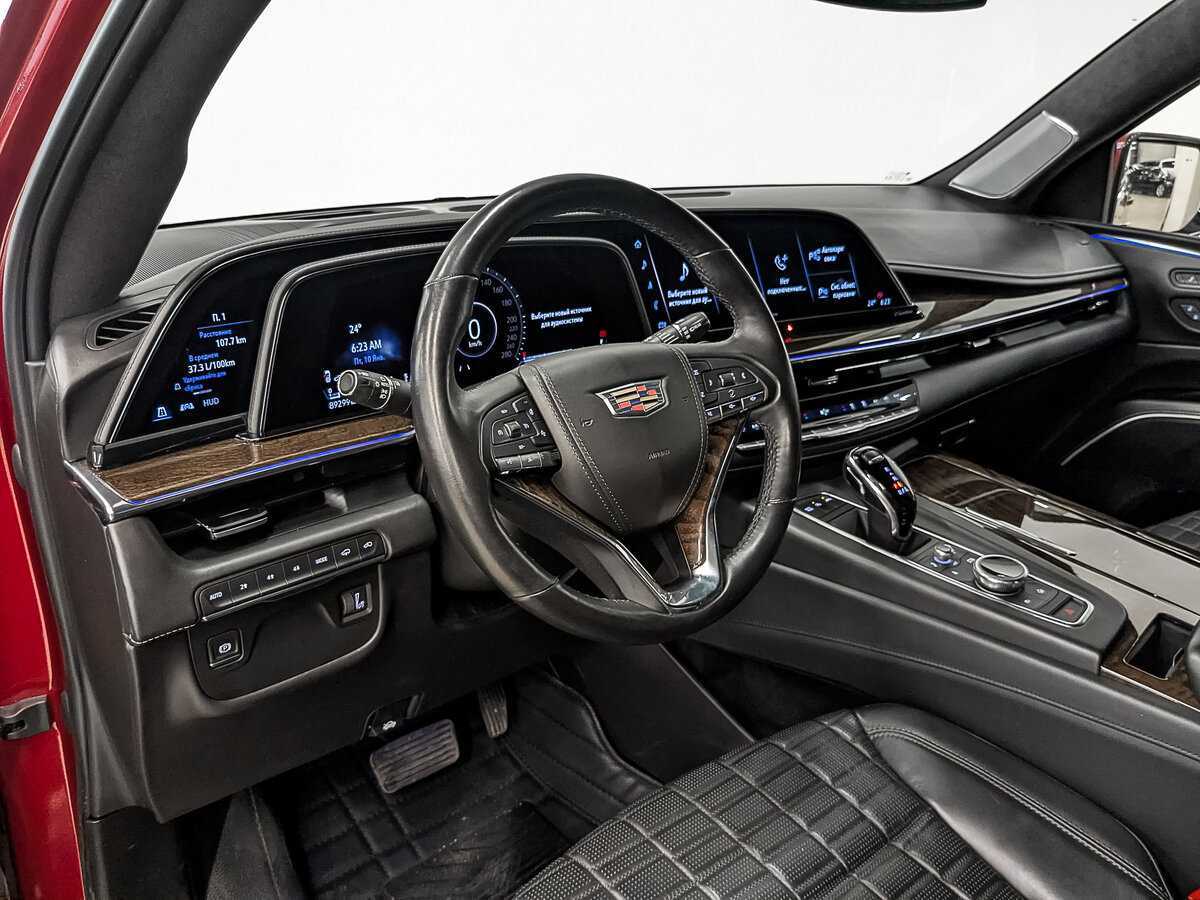 Cadillac Escalade с пробегом — 2021 год. Фото: #12