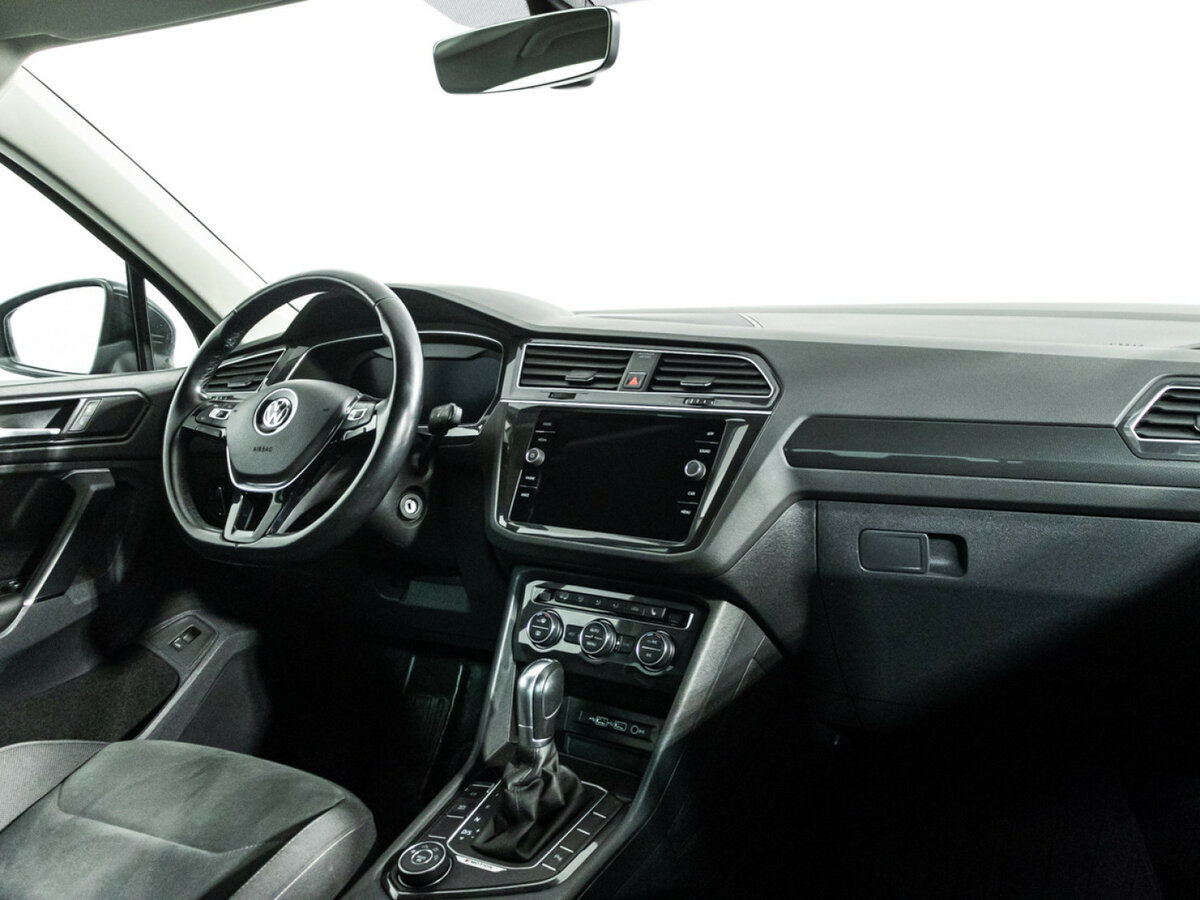 Volkswagen Tiguan с пробегом — 2018 год. Фото: #8