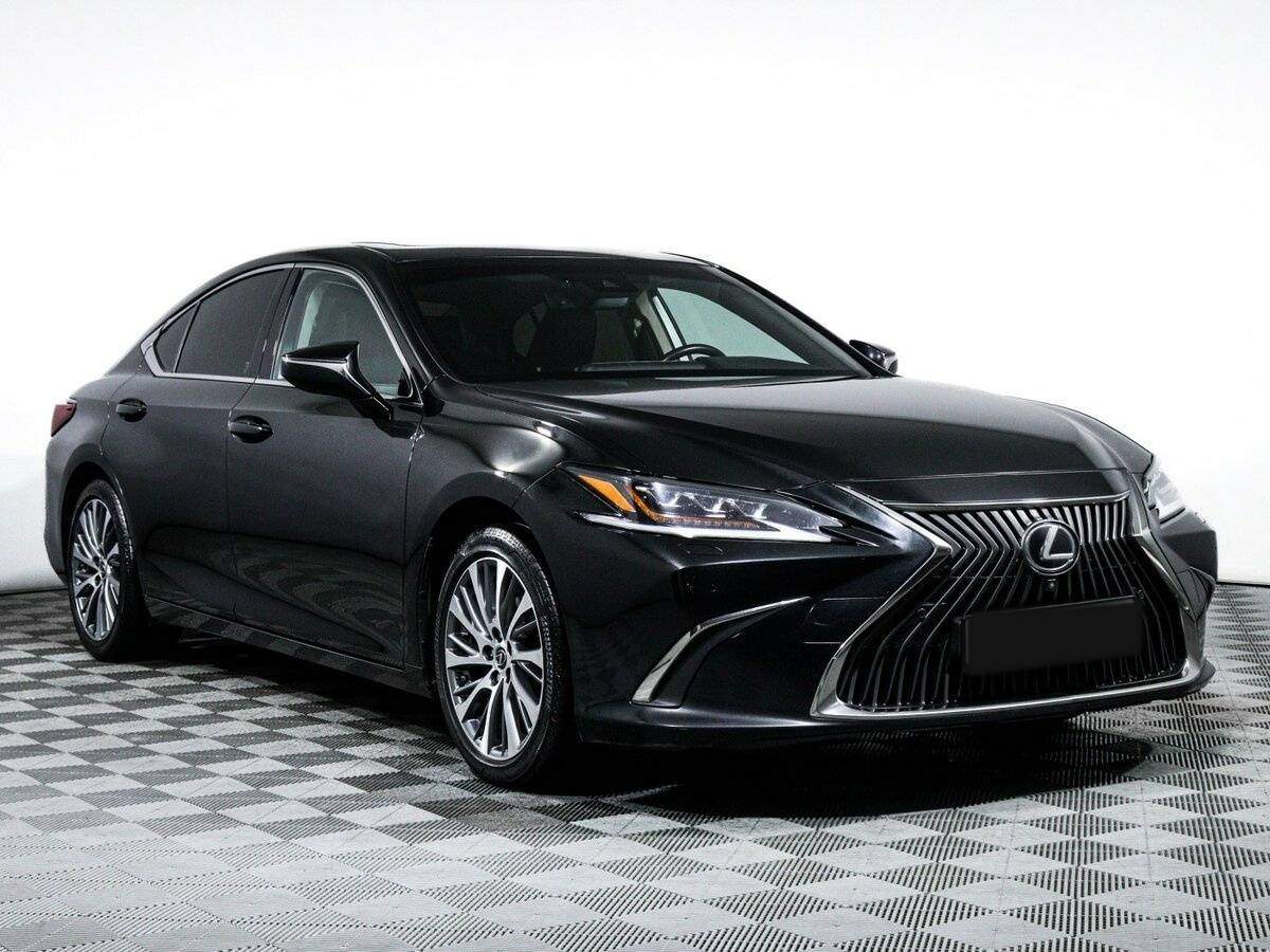 Lexus ES с пробегом — 2019 год. Фото: #2