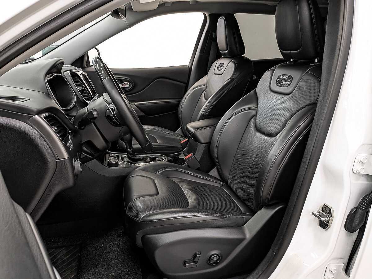 Jeep Cherokee с пробегом — 2019 год. Фото: #18