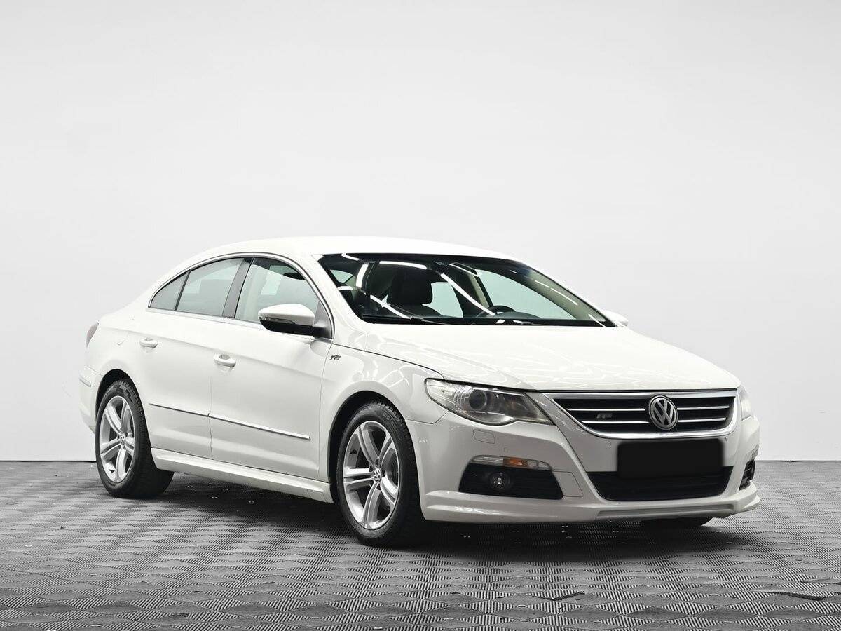 Volkswagen Passat CC с пробегом — 2011 год. Фото: #1
