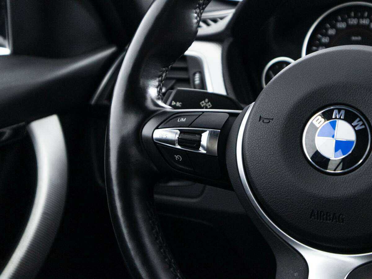 BMW 3 серии с пробегом — 2018 год. Фото: #19