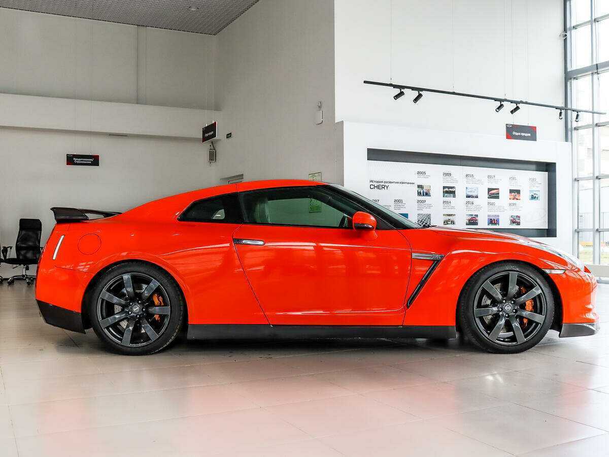 Nissan GT-R с пробегом — 2010 год. Фото: #2