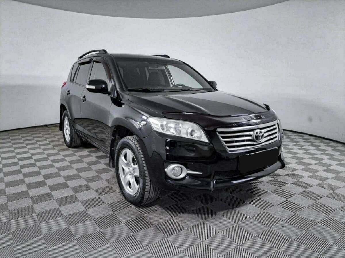 Toyota RAV4 с пробегом — 2012 год. Фото: #2