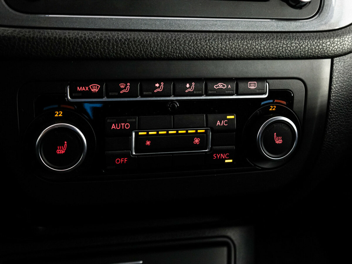 Volkswagen Tiguan с пробегом — 2014 год. Фото: #10