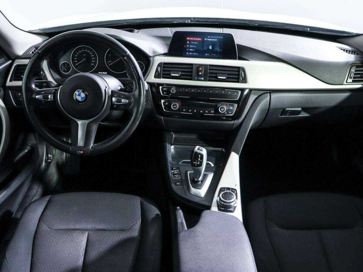 BMW 3 серии с пробегом — 2019 год. Фото: #8