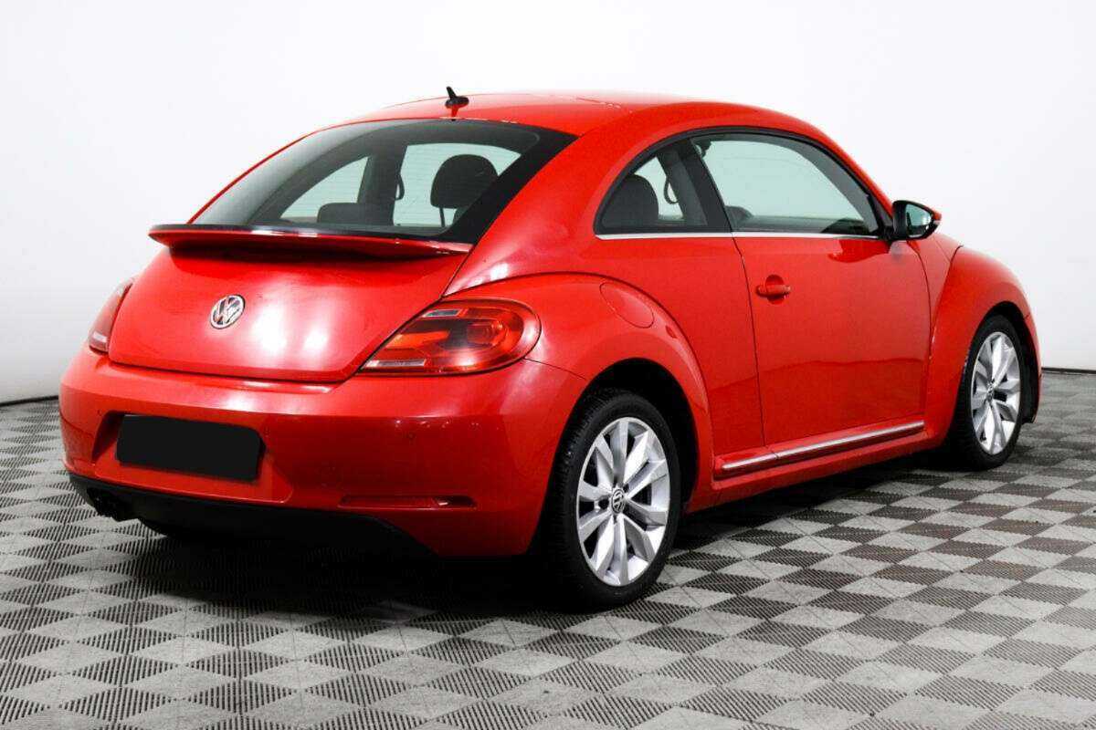 Volkswagen Beetle с пробегом — 2014 год. Фото: #4