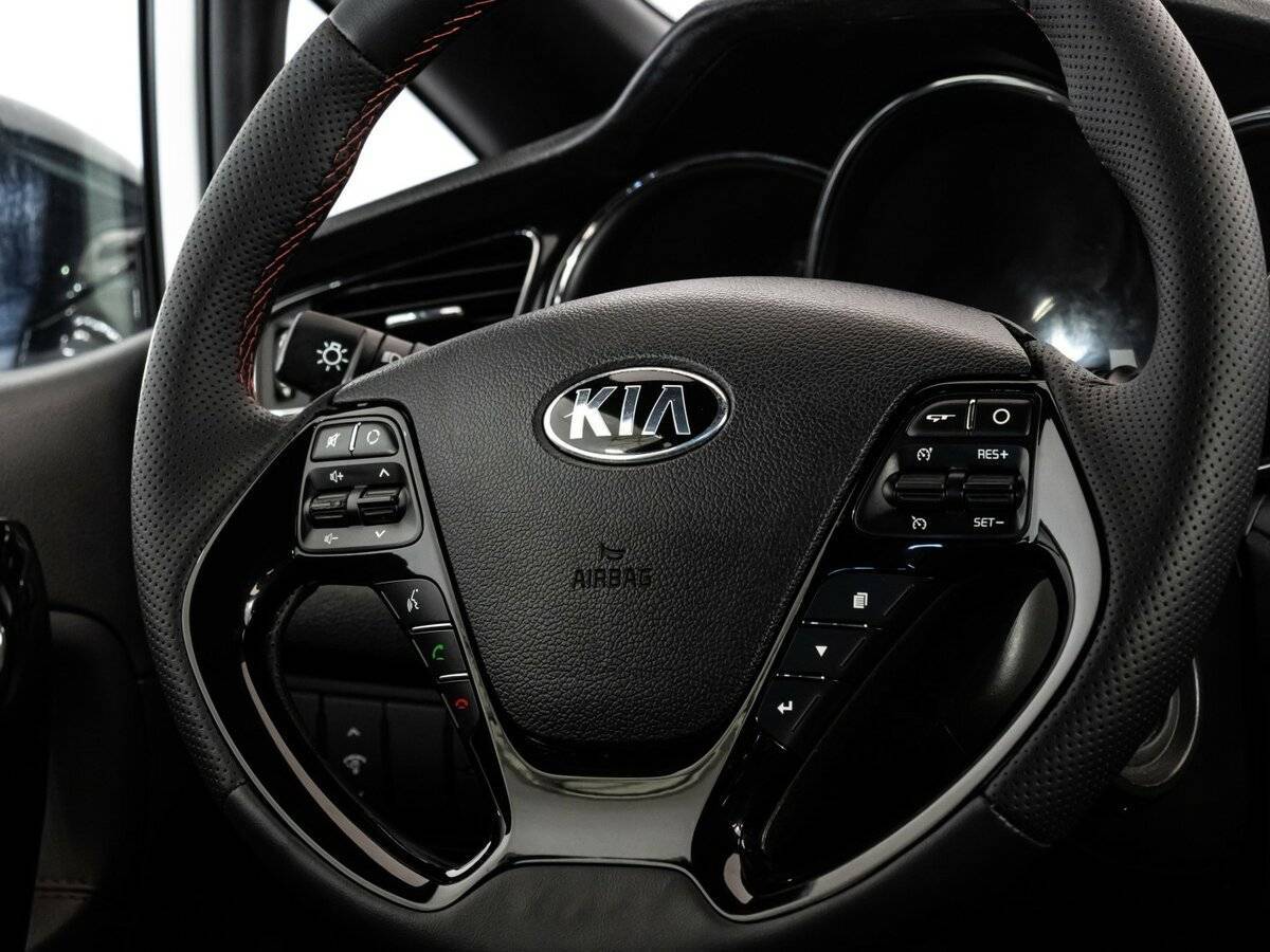 Kia Ceed GT с пробегом — 2014 год. Фото: #13