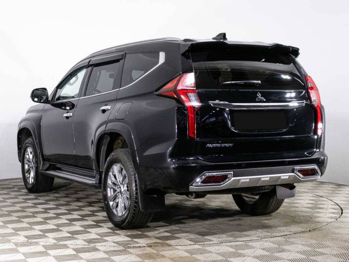 Mitsubishi Pajero Sport с пробегом — 2022 год. Фото: #6