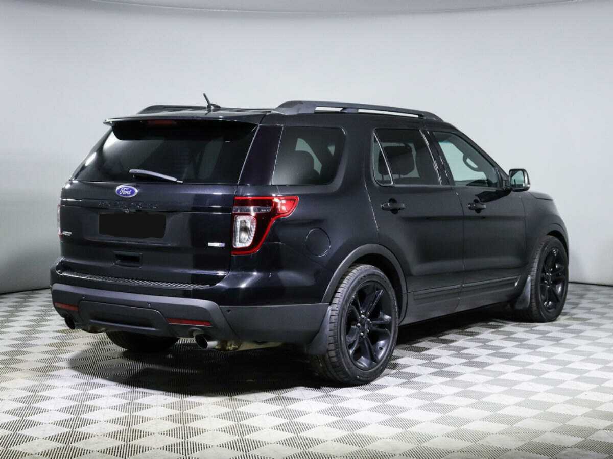 Ford Explorer с пробегом — 2014 год. Фото: #3