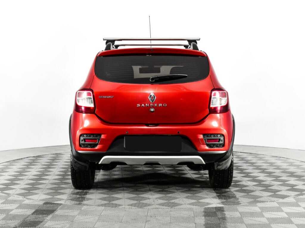 Renault Sandero с пробегом — 2016 год. Фото: #5