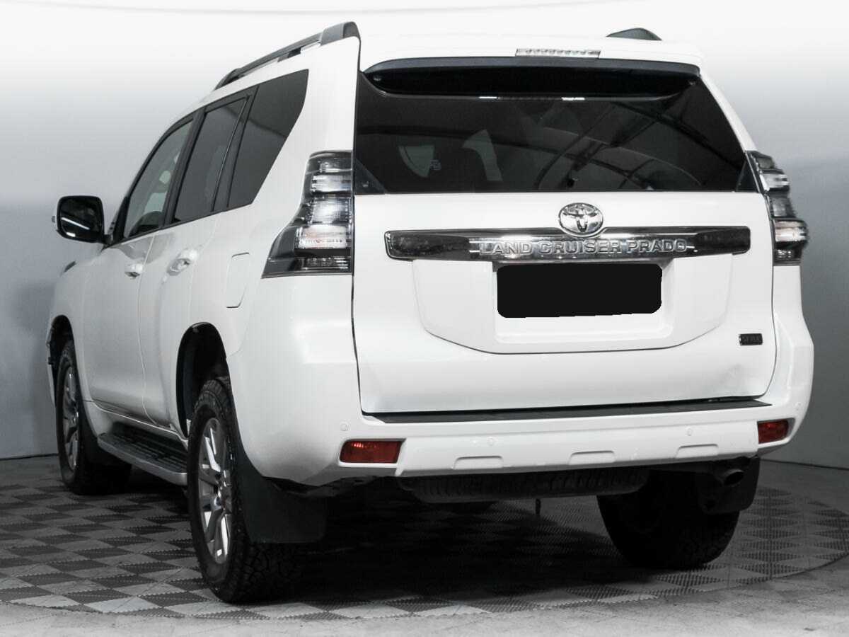 Toyota Land Cruiser Prado с пробегом — 2017 год. Фото: #6
