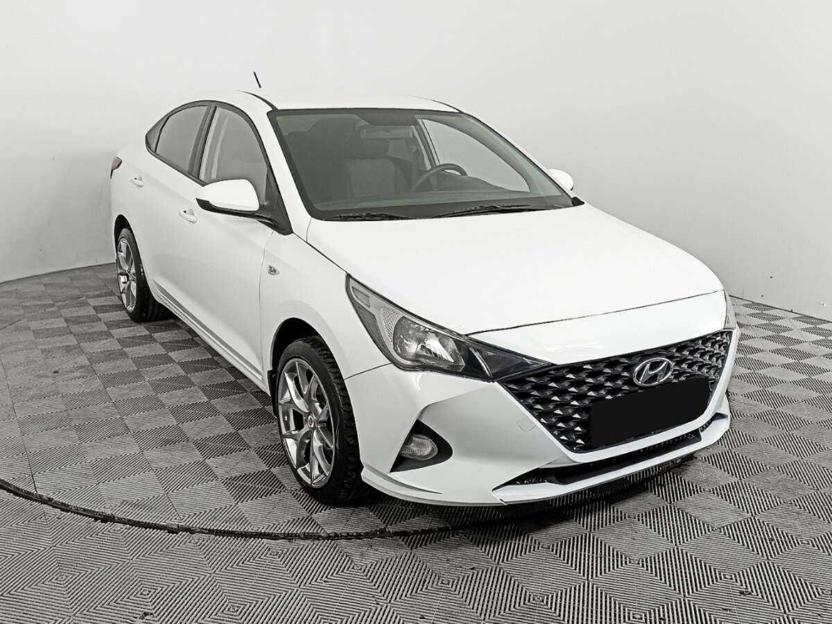 Hyundai Solaris с пробегом — 2020 год. Фото: #2