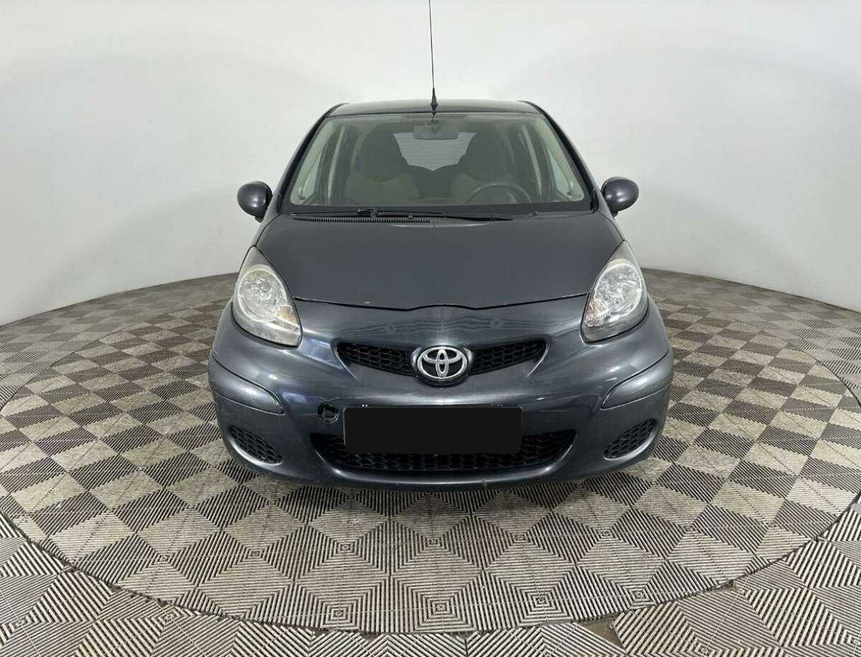 Toyota Aygo с пробегом — 2008 год. Фото: #1