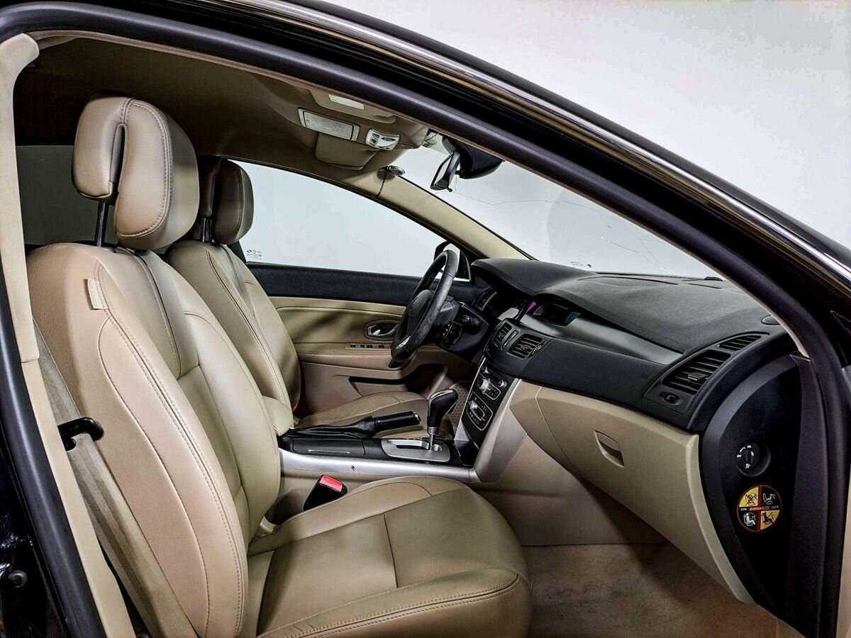 Renault Latitude с пробегом — 2010 год. Фото: #7