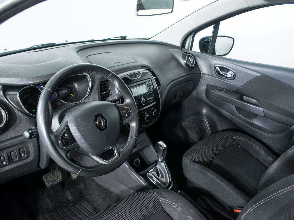 Renault Kaptur с пробегом — 2016 год. Фото: #12