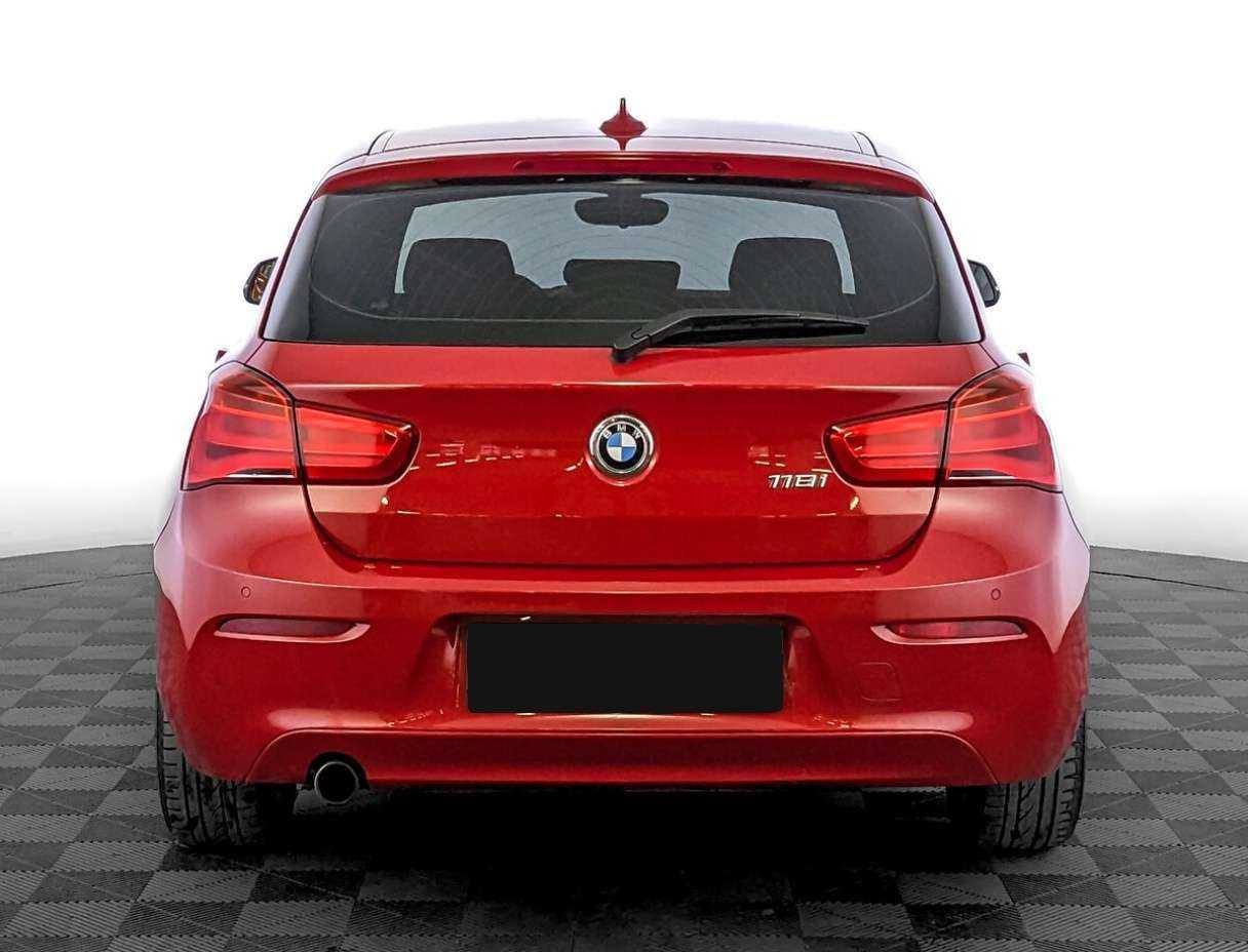 BMW 1 серии с пробегом — 2017 год. Фото: #5