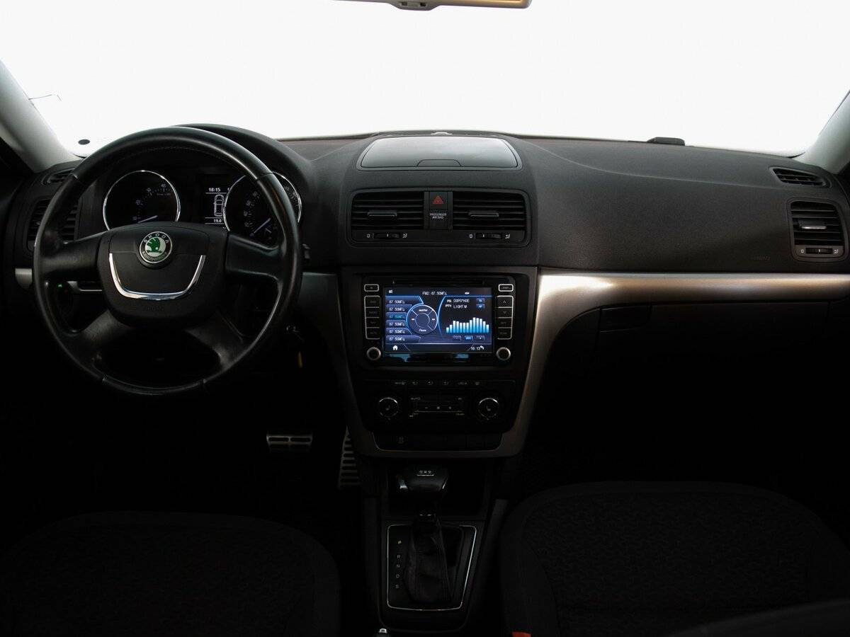 Skoda Yeti с пробегом — 2011 год. Фото: #8