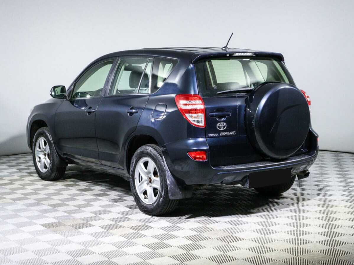 Toyota RAV4 с пробегом — 2012 год. Фото: #5
