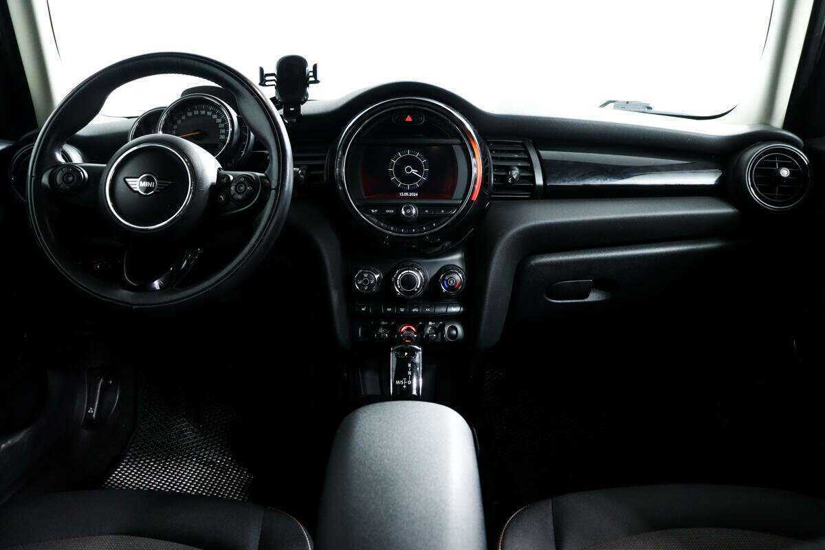 Mini Hatch с пробегом — 2018 год. Фото: #10
