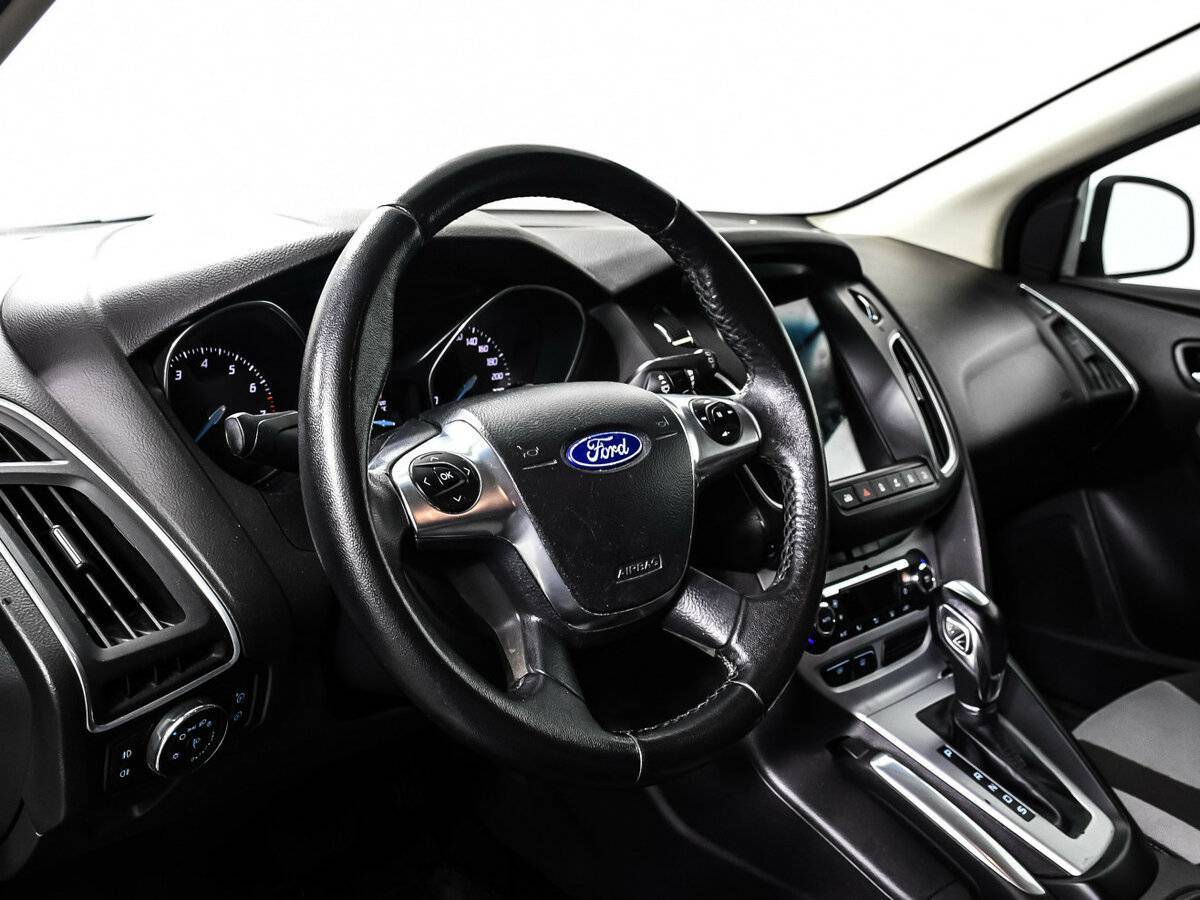 Ford Focus с пробегом — 2011 год. Фото: #11