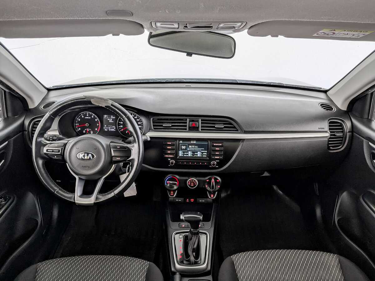 Kia Rio с пробегом — 2020 год. Фото: #13