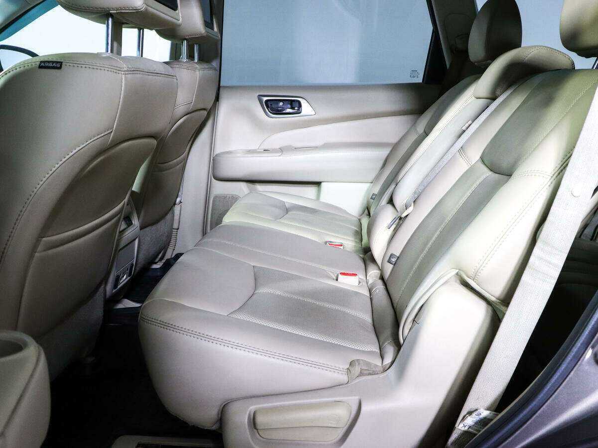 Nissan Pathfinder с пробегом — 2014 год. Фото: #7