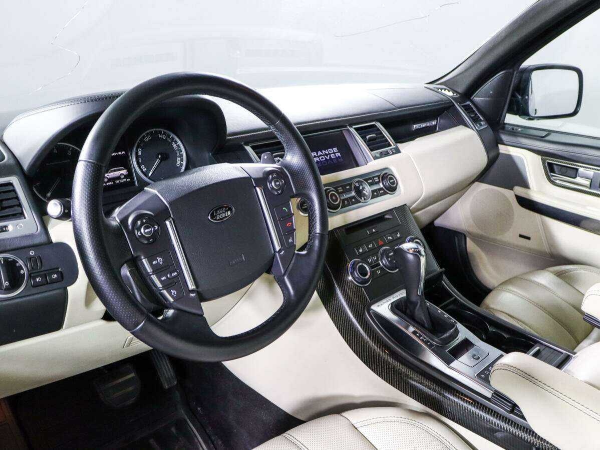 Land Rover Range Rover Sport с пробегом — 2012 год. Фото: #10