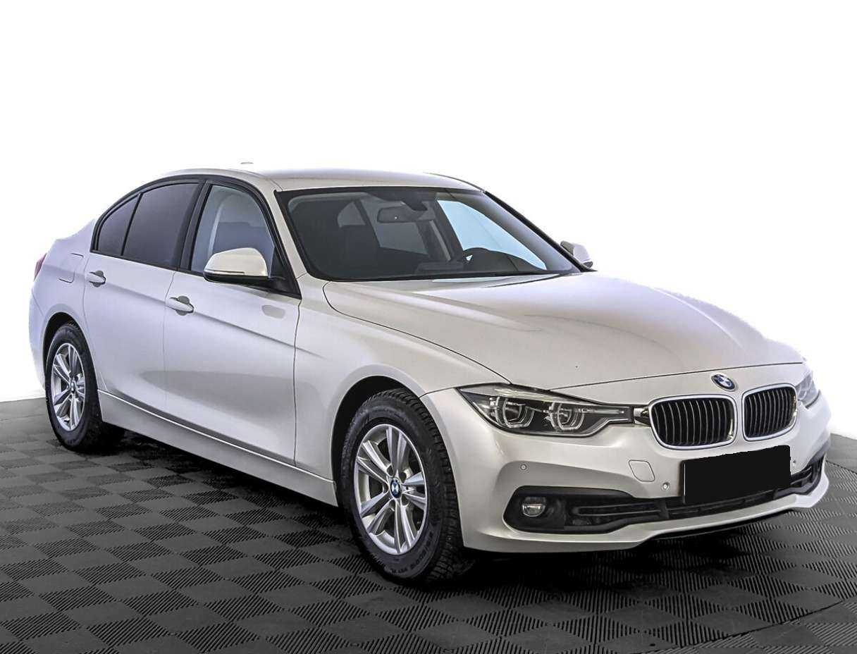 BMW 3 серии с пробегом — 2017 год. Фото: #2