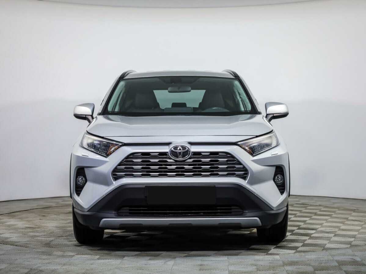 Toyota RAV4 с пробегом — 2020 год. Фото: #3