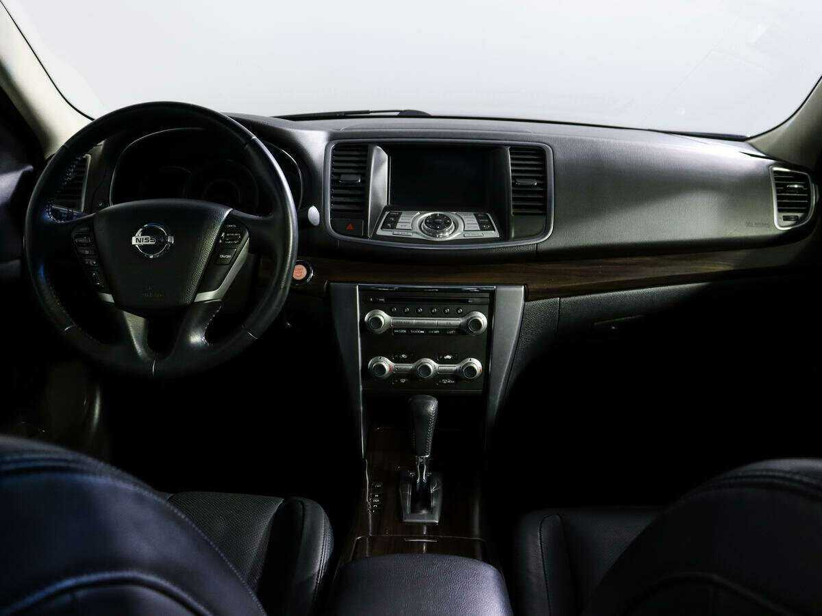 Nissan Teana с пробегом — 2012 год. Фото: #8