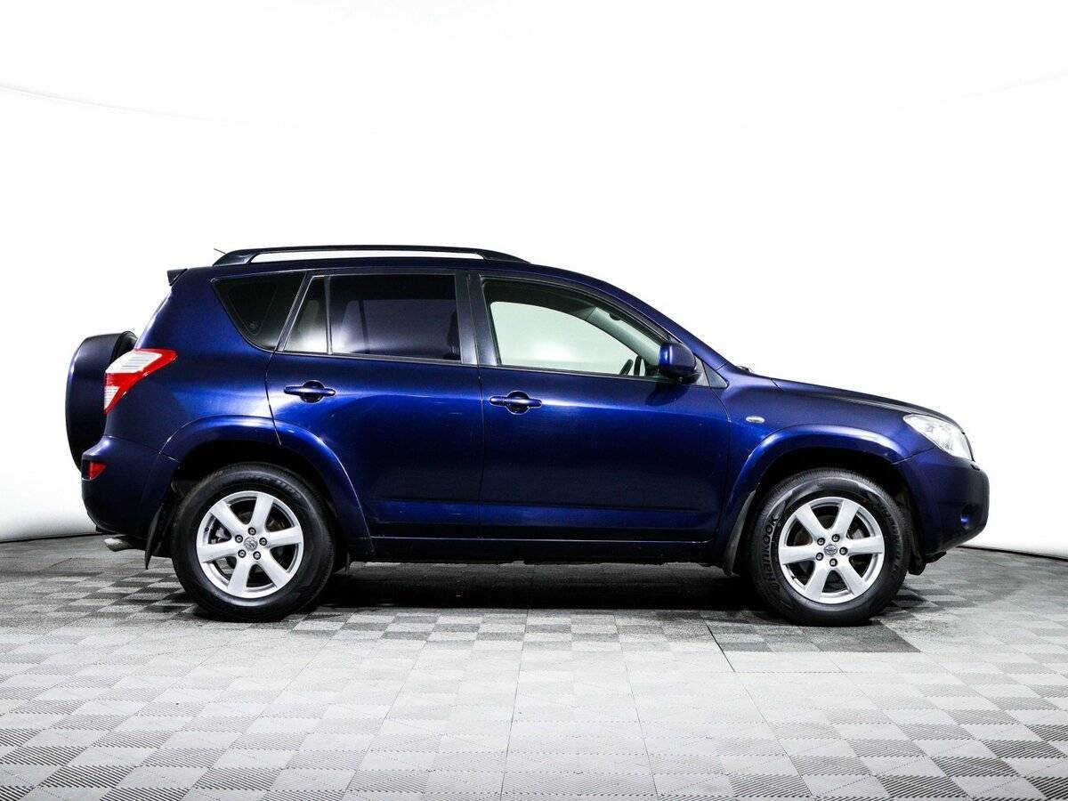 Toyota RAV4 с пробегом — 2008 год. Фото: #3