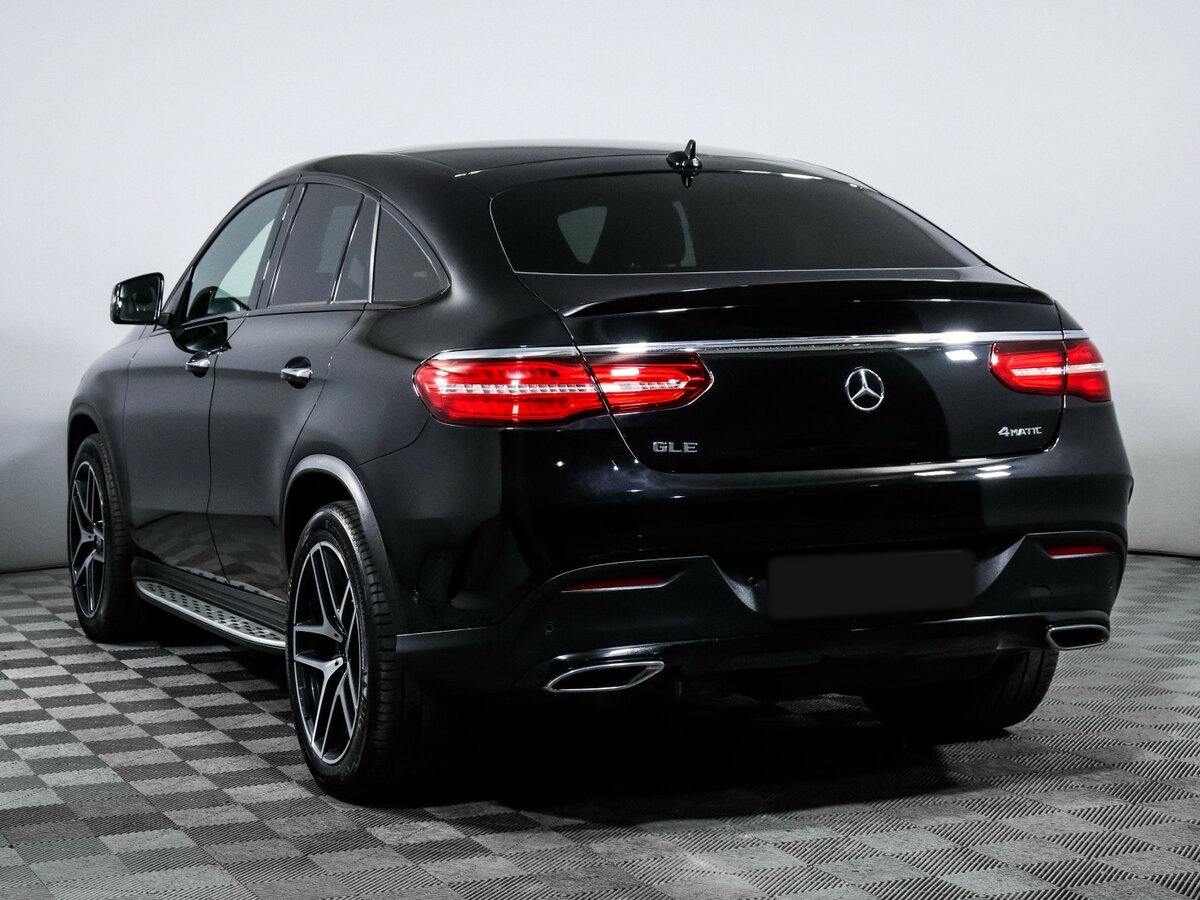 Mercedes-Benz GLE Coupe с пробегом — 2018 год. Фото: #4