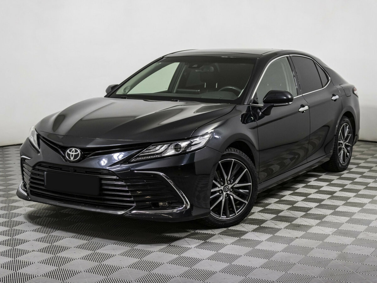 Toyota Camry с пробегом — 2023 год. Посмотреть фото