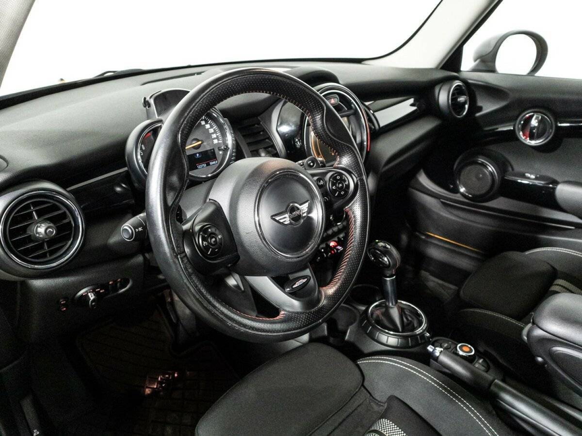 Mini Hatch с пробегом — 2014 год. Фото: #10