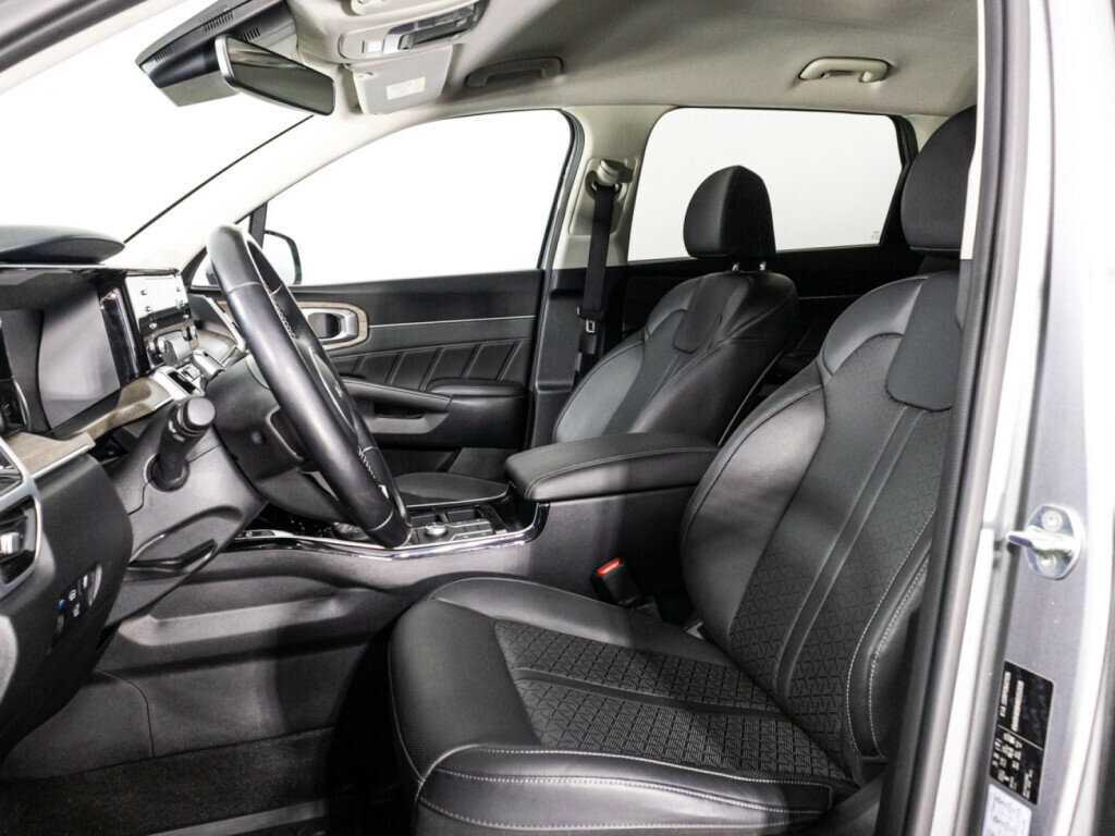 Kia Sorento с пробегом — 2023 год. Фото: #10