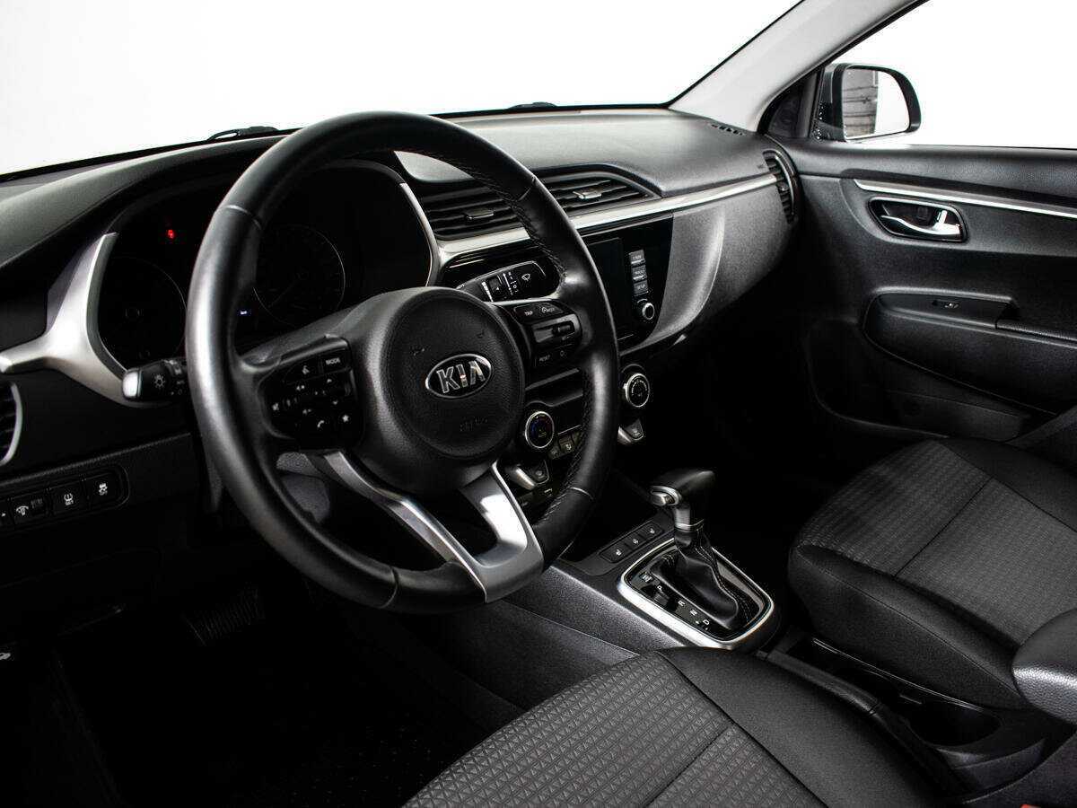 Kia Rio с пробегом — 2020 год. Фото: #10