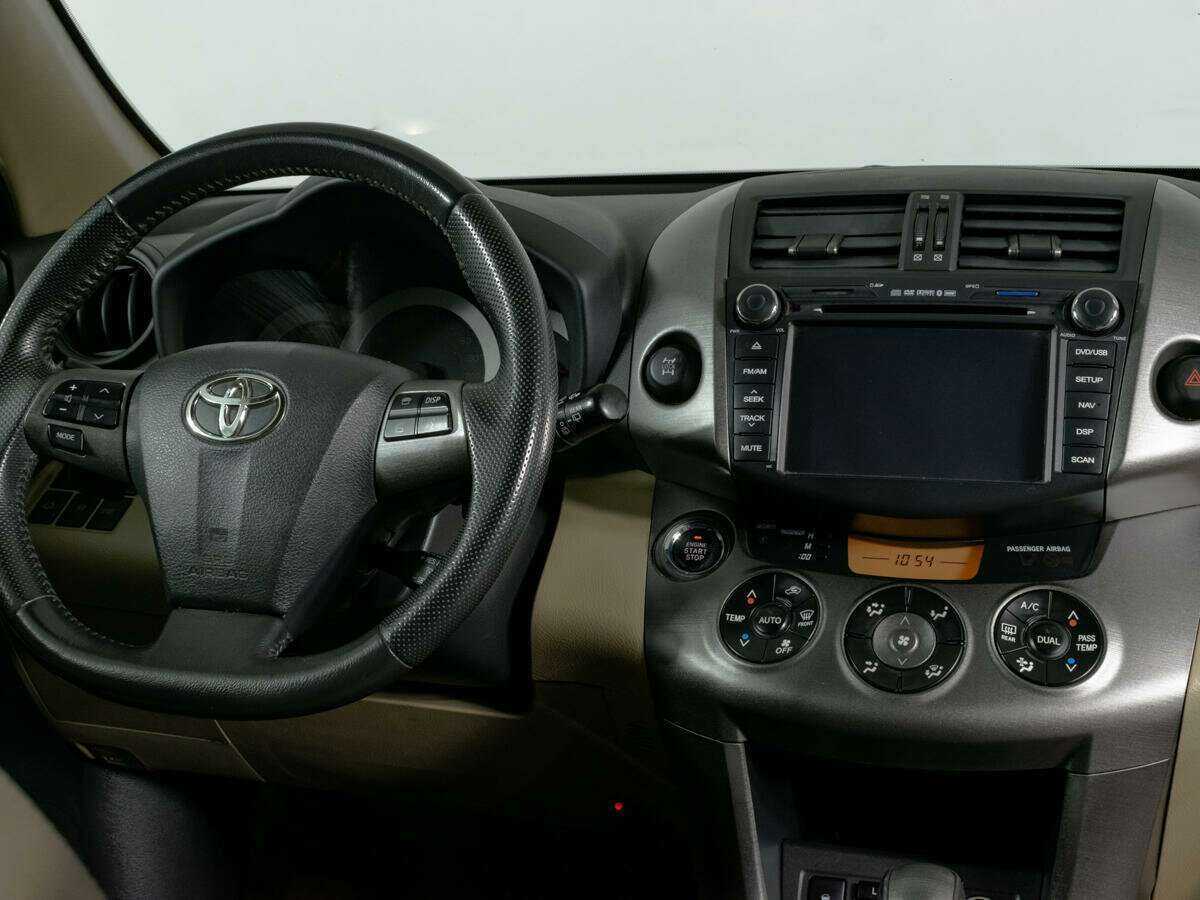 Toyota RAV4 с пробегом — 2010 год. Фото: #7